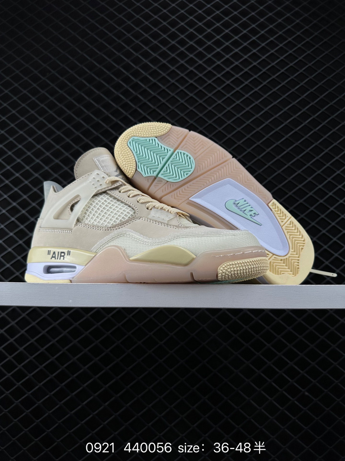 Off-White™ x Air Jordan 4 Retro 